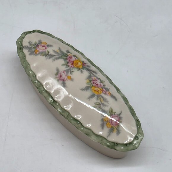 Floral Ceramic Trinket Box With Green Scalloped Edge & Pastel Design For Small J - Picture 1 of 7
